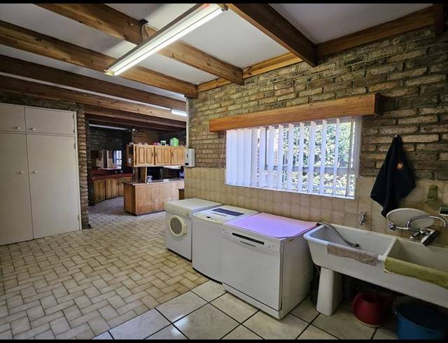 4 BEDROOM HOUSE FOR SALE IN VANDERBIJLPARK SE 3